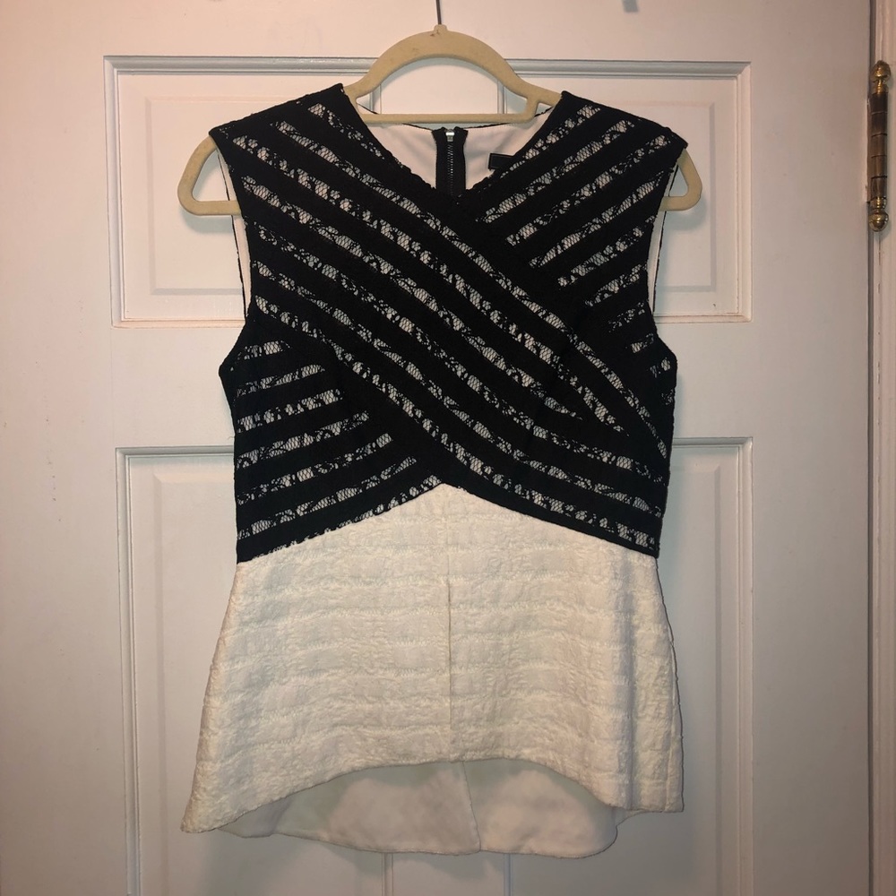 NWT Bcbgmaxazria Vicki Top